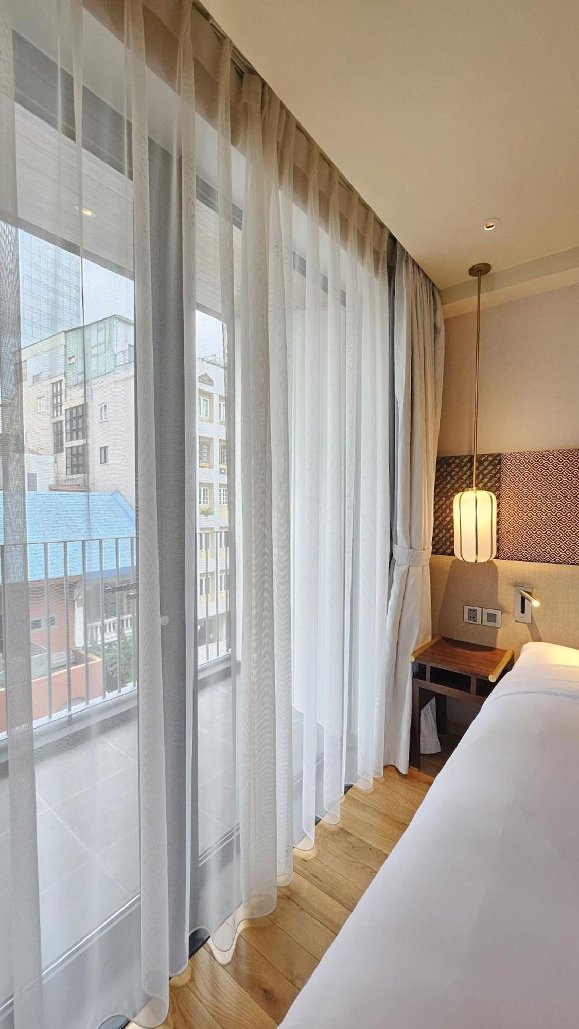 Suzu Saigon - A Boutique Hotel Хошимин Екстериор снимка