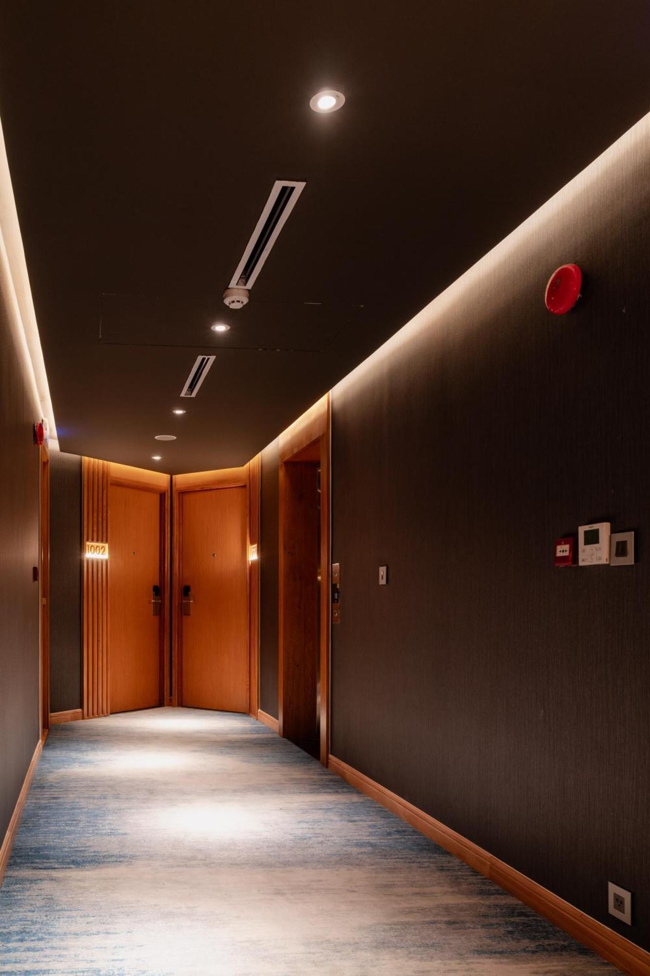 Suzu Saigon - A Boutique Hotel Хошимин Екстериор снимка