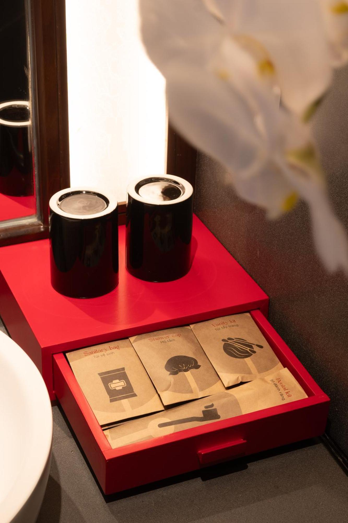 Suzu Saigon - A Boutique Hotel Хошимин Екстериор снимка